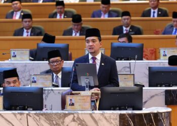 ONN HAFIZ  Ghazi membentangkan Belanjawan Johor 2025 pada Sidang DUN Johor di Kota Iskandar, Iskandar Puteri.