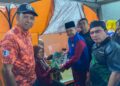 MOHD. Na'im Mokhtar ketika melawat mangsa banjir di Pusat Pemindahan Sementara, Dewan Orang Ramai Dangi, Negeri Sembilan.