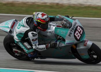 KIP ketika sesi latihan di  Litar Antarabangsa Sepang menjelang perlumbaan Moto2 pada Grand Prix (GP) Motosikal Malaysia Petronas.