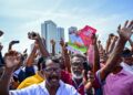 PENYOKONG meraikan kemenangan Presiden Sri Lanka, Anura Kumara Dissanayake berhampiran Sekretariat Presiden, selepas majlis angkat sumpah di Colombo.- AFP