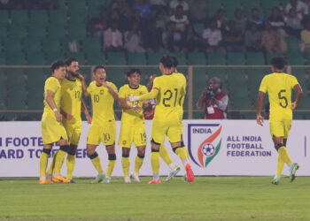 PEMAIN negara meraikan jaringan Paolo Josue dalam aksi menentang India di Stadium Gachibowli, Hyderabad.- IHSAN FAM