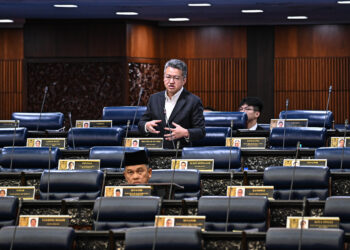 LIEW Chin Tong dalam sesi soal jawab lisan di Dewan Rakyat, hari ini.