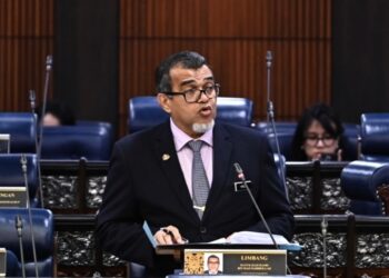 HASBI Habibollah semasa menjawab soalan di Dewan Rakyat, di sini hari ini. - JABATAN PENERANGAN MALAYSIA