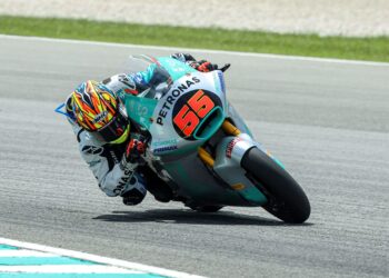 AKSI Muhammad Helmi Azman dalam kelas Moto2, Grand Prix (GP) Motosikal Malaysia Petronas di Litar Antarabangsa Sepang (SIC) semalam.