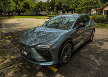 LEXUS RZ 450e