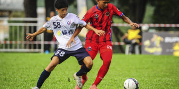 AKSI Pemain AMD Dream ketika menentang pasukan dari Jepun,Fagiano Okayama dalam saingan bawah 14 tahun (B-14) Kejohanan Bola Sepak Piala Supermokh 2024, hari ini.