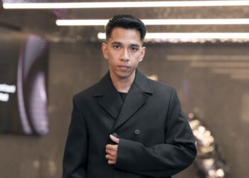 KUALA LUMPUR, 15 OKTOBER 2024 - Sesi fotografi bersama selebriti, Naim Daniel ketika pelancaran drama Project Exit di Dadi Cinema, Pavilion Kuala Lumpur di sini hari ini. GAMBAR - AMIR KHALID / PEMBERITA - HIBURAN ( UTUSAN / KOSMO )