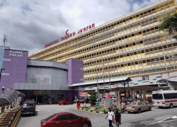 JANGKAAN peningkatan jumlah penduduk di Seremban menyebabkan Hospital Tuanku Ja’afar Seremban tidak lagi mampu menampung kehadiran jumlah pesakit. – MINGGUAN/MOHD. SHAHJEHAN MAAMIN