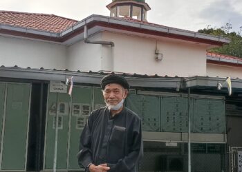 IBRAHIM Istar Mat Jat masih aktif menyampaikan ceramah agama di seluruh masjid dan surau di Perak walaupun telah berumur 82 tahun. – UTUSAN/MEGAT LUTFI MEGAT RAHIM