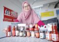 NUR Asiah Kuzaiman mempunyai 30 produk termasuk sos Korea yang dipasarkan di bawah jenama Tikitaka.