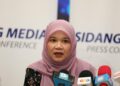 FADHLINA Sidek ketika berucap pada sidang media Majlis Menandatangani Memorandum Persefahaman (MoU) antara Kementerian Pendidikan dan MyIPO, di sini hari ini. - UTUSAN/AMIR KHALID