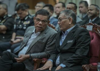 SAIFUDDIN Nasution Ismail ketika perhimpunan bulanan KDN di Putrajaya. - UTUSAN/FAIZ ALIF ZUBIR