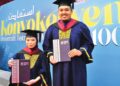 Muhammad Aiman Ali dan Nurul Irdina Sumali menamatkan pengajian dalam bidang Komunikasi Massa Kewartawanan.