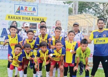 PASUKAN Kuantan Jr. A dinobatkan sebagai juara Kejohanan Piala Azka 2024 Pembangunan Bawah Usia 12 Tahun Tertutup Negeri Terengganu di Padang Astaka, Kuala Berang, Terengganu.