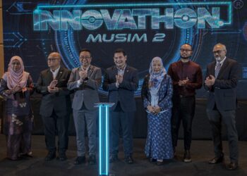 RAFIZI Ramli melancarkan Program INNOVATHON Musim Kedua Tahun 2024 di Putrajaya. - UTUSAN/FAIZ ALIF ZUBIR