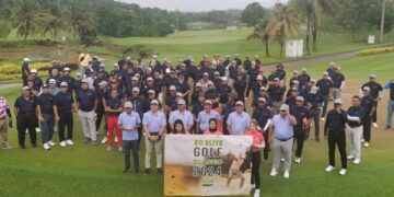 PEMAIN bergambar sebelum memulakan kejohanan EC Elite Golf Classic 2024 yang berlangsung di Mahkota Golf and Country Club(MGCC), Kuantan, Pahang, kelmarin.