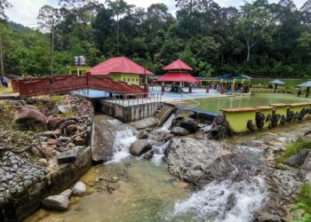 TAMAN Eko Rimba Ulu Bendul di Kuala Pilah antara kawasan yang sering menerima kehadiran pengunjung khususnya pada hujung minggu.-UTUSAN/MOHD. SHAHJEHAN MAAMIN.