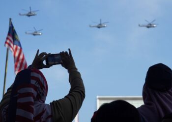 WALAUPUN fenomena tular terbukti berkesan dalam mendapatkan perhatian segera,  namun ia tidak seharusnya menjadi norma dalam menyelesaikan masalah rakyat.