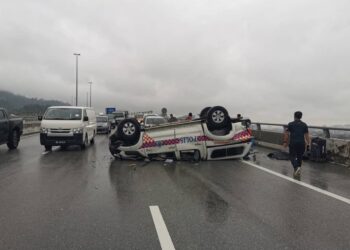 KEMALNGAN yang melibatkan sebuah kenderaan jenis Toyota Hilux milik PDRM berlaku semasa kenderaan itu yang dipandu dari arah Maktab PDRM Cheras menuju ke Sabak Bernam.