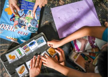 ANTARA bahan pembelajaran untuk kanak-kanak autisme. - GAMBAR HIASAN