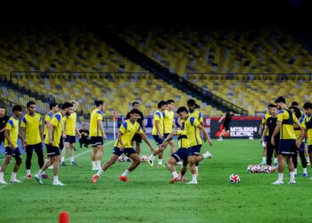 PEMAIN-Pemain Harimau Malaya menjalani sesi latihan terakhir sebelum turun berdepan Singapura bagi aksi terakhir Kumpulan A Piala ASEAN 2024 di Stadium Nasional Bukit Jalil, malam ini.-UTUSAN/SHIDDIEQIIN ZON