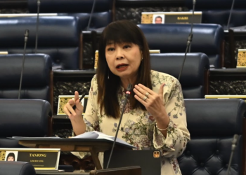 LIM Hui Ying ketika sesi soal jawab lisan di Dewan Rakyat, hari ini. - JABATAN PENERANGAN MALAYSIA