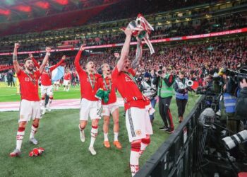 MANCHESTER United muncul juara Piala Liga edisi lalu.-AFP