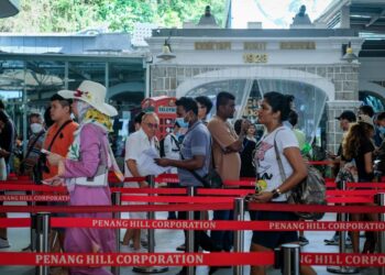 PENINGKATAN pelancong ke Pulau Pinang memerlukan perancangan pembangunan hotel baharu.-GAMBAR HIASAN