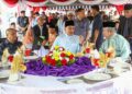 PERDANA Menteri Datuk Seri Anwar Ibrahim ketika hadir ke Kenduri Rakyat dan Ziarah Mahabbah Ke Pusat Pengajian At-Taiyibin Tanah Hitam. Turut sama, Menteri Besar Perak Datuk Seri Saarani Mohamad. FOTO/MUHAMAD NAZREEN SYAH MUSTHAFA