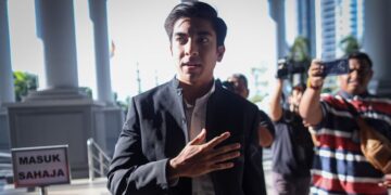 SYED SADDIQ Syed Abdul Rahman hadir ke Mahkamah Kuala Lumpur bagi mendengar Keputusan permohonan kebenaran semakan kehakiman berhubung tindakan kerajaan yang didakwa memberhentikan peruntukan dana RM730,300. - UTUSAN/SADDAM YUSOFF