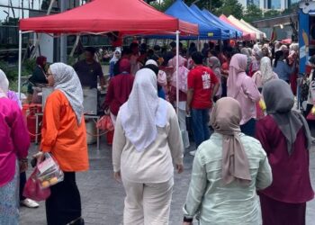 PARA peniaga berharap proses pemilikan lesen perniagaan dipermudahkan di samping kawalan ketat terhadap warga asing yang berniaga secara haram.