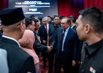 RAKYAT Malaysia tentu lega dan menghargai kenyataan tegas Anwar Ibrahim beberapa hari lalu tentang tiada kompromi dalam soal Islam, raja-raja Melayu dan bahasa Melayu.