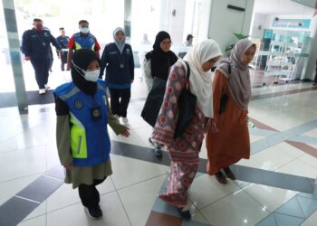 MEDIA sebelum ini melaporkan 'Tuhan Harun' atau nama sebenarnya Harun Mat Saat, 50, meninggal dunia di Hospital Tengku Ampuan Afzan (HTAA) Kuantan akibat masalah pernafasan pada 16 Ogos 2016.