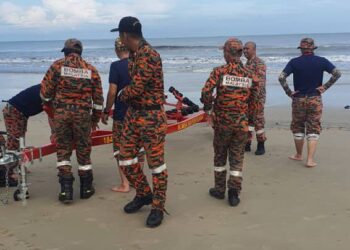 OPERASI SAR mangsa hilang semasa mandi di pantai Kampung Bundusan, Papar diteruskan hari ini-IHSAN BOMBA