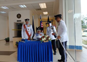 RUSDI Mohd Isa ketika hadir sempena Majlis Perbarisan Tamat Latihan PLAK Konstabel Sokongan (Lelaki/Wanita) Siri 1/2024 di Pulapol Air Hitam, Negeri Sembilan. -UTUSAN/ NOR AINNA HAMZAH