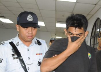 MUHAMMAD SYAFIQ Jefri didakwa atas tuduhan memandu secara berbahaya di Mahkamah Majistret Johor Bahru. - UTUSAN/RAJA JAAFAR ALI