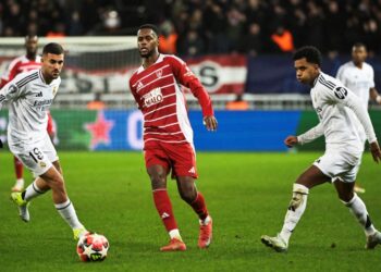 AKSI ketika Real Madrid berdepan Brest dalam aksi Liga Juara-Juara, semalam.-AFP