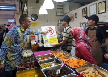 LARANGAN merokok bukan sahaja bagi melindungi kesihatan pekerja tetapi menyumbang secara signifikan kepada kesejahteraan masyarakat dan generasi akan datang.