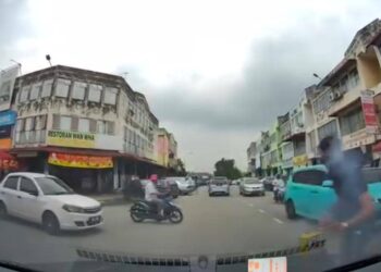 TANGKAP layar kejadian tular itu di Jalan Shahbudin, Taman Sentosa, Klang, Selangor.