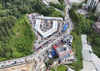 PEMBANGUNAN di kawasan tanah tinggi di Cameron Highlands dan Bentong sudah sampai ke tahap tepu atau hampir padat.