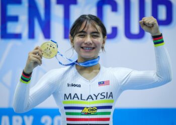 PELUMBA Negara, Nurul Izzah Izzati Mohd. Asri berjaya menamatkan saingan di tempat pertama bagi acara Keirin Wanita Elit Akhir pada Kejohanan Piala Presiden Siri Trek ASEAN 2025 di Velodrom Nasional Nilai di sini, hari ini. Gambar; MUHAMAD IQBAL ROSLI