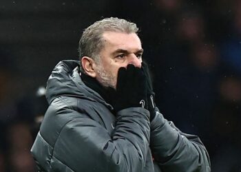 Ange Postecoglou  tidak pasti sama ada  akan terus kekal mengemudi Tottenham selepas pasukannya tewas 2-1 kepada Leicester, kelmarin. - AFP