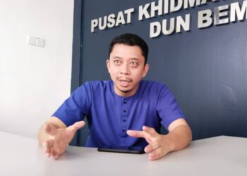 DR. MOHD. Yadzil Yaakub ditemui pemberita di Melaka hari ini.