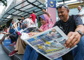 BAHASA Melayu harus perlu diangkat dan dihormati sebagai bahasa negara. – UTUSAN/PUQTRA HAIRRY