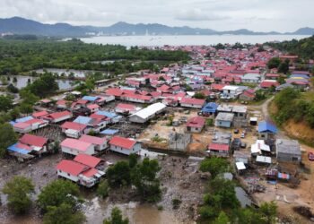 SEBUAH jawatankuasa khas ditubuhkan berkaitan penempatan haram Bukit Malut di Langkawi. - UTUSAN/ SHAHIR NOORDIN