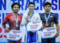 MUHAMMAD Fadhil Mohd. Zonis (kiri) meraih perak dalam acara keirin lelaki elit pada Siri Satu Piala Presiden 2025 di Velodrom Nasional Nilai di sini, kelmarin. Gambar; MUHAMAD IQBAL ROSLI.