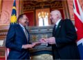 ANWAR Ibrahim bertemu Speaker Parlimen Britain, Lindsay Hoyle di Bangunan Parlimen London, United Kingdom pada Selasa. – PEJABAT PERDANA MENTERI