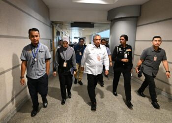 SHAMSUL Azri Abu Bakar meninjau Kompleks Kastam, Imigresen dan Kuarantin (CIQ), Bangunan Sultan Iskandar di Johor Bahru, Johor.-FACEBOOK SHAMSUL AZRI ABU BAKAR