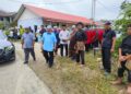 MOHD. Amar Nik Abdullah (dua kiri) semasa menghadiri perhimpunan Keturunan Tuan Lembut di Pekarangan Masjid Al-Hidayah, Kg Berhala Lima, Limbat, Kota Bharu, Kelantan hari ini-UTUSAN/YATIMIN ABDULLAH