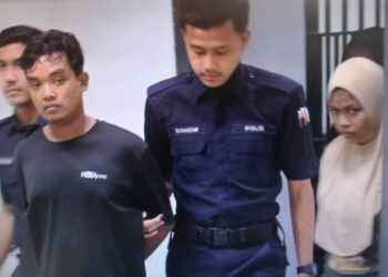 MUHAMMAD Saiful Ismail dan Nor Fatin Afiqah Shaari dibawa ke Mahkamah Majistret, Kota Bharu, Kelantan.